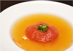 丸ごとトマトの生姜スープ